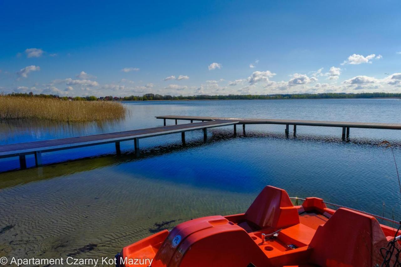 Czarny Kot Mazury Dom Caloroczny *