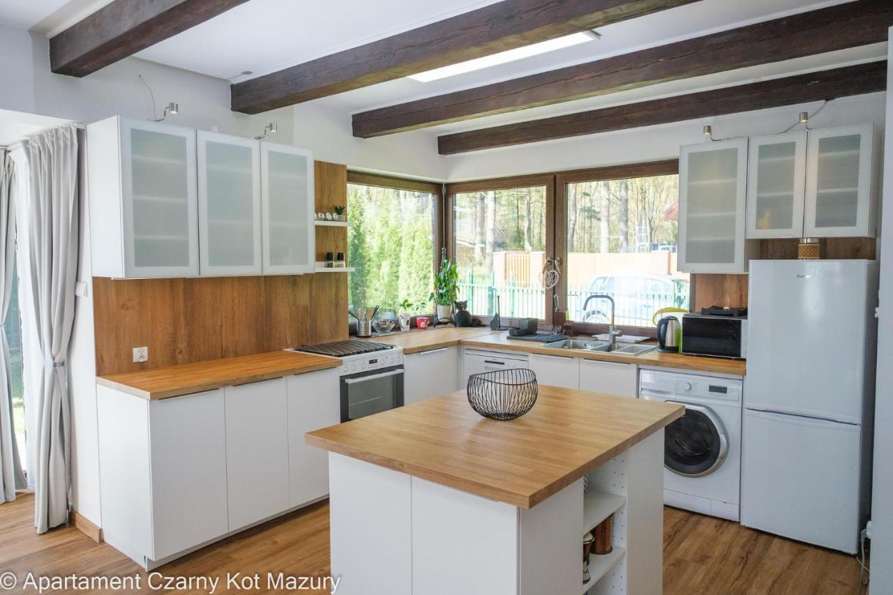 Czarny Kot Mazury Dom Caloroczny Ferienhaus